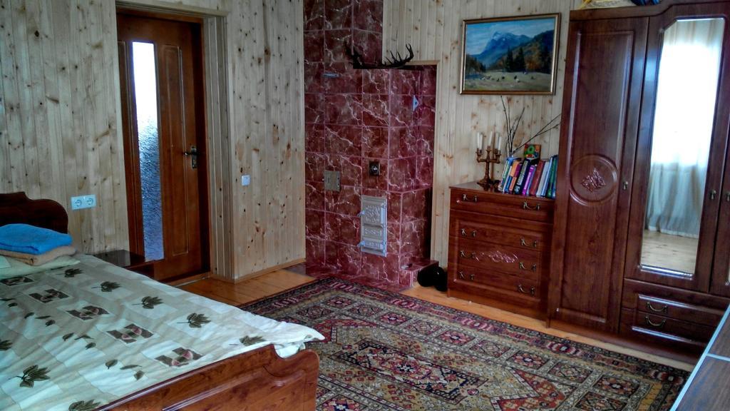 Cottage Ozerniy 라제슈치나 객실 사진