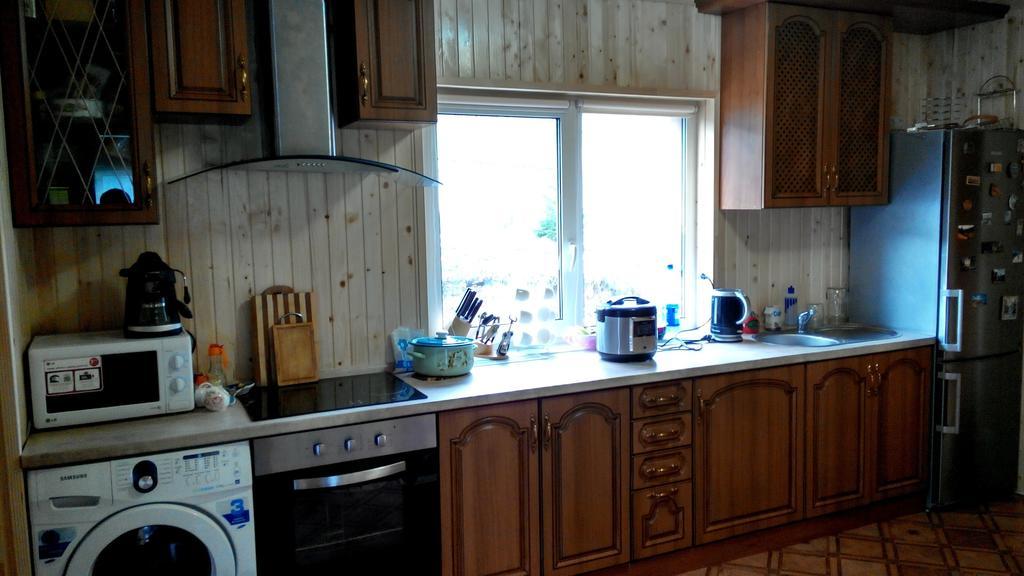 Cottage Ozerniy 라제슈치나 객실 사진
