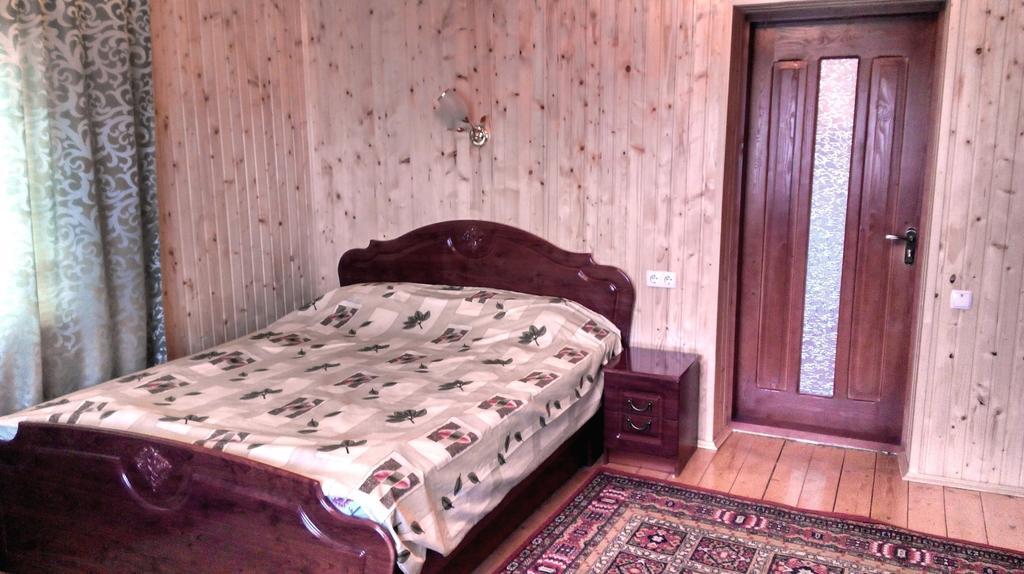 Cottage Ozerniy 라제슈치나 객실 사진